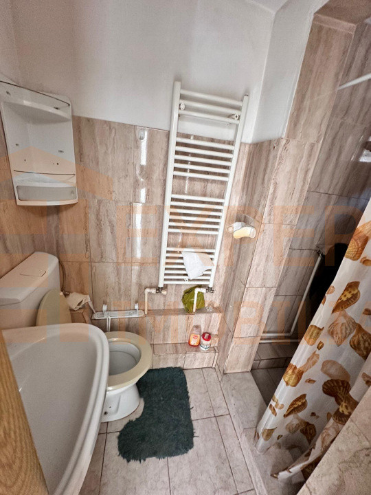 Proprietate 2 corpuri situată in zona Tomis I