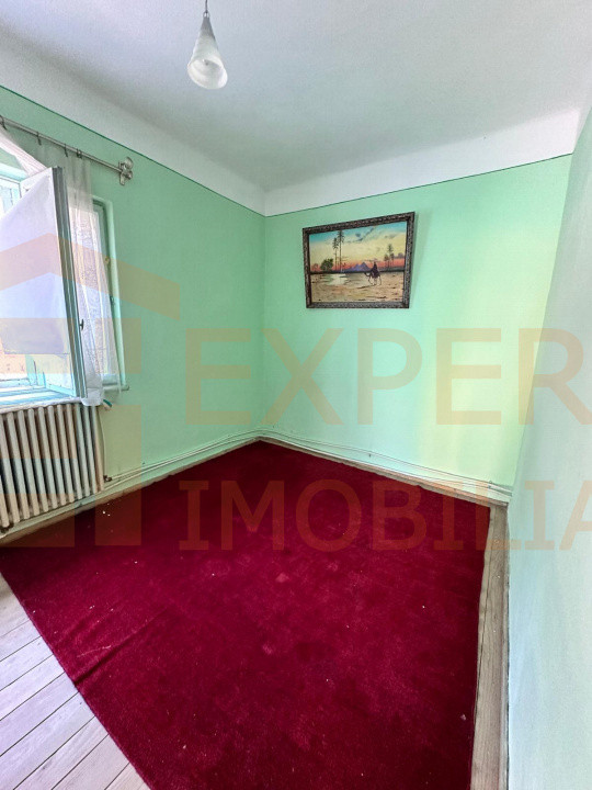 Proprietate 2 corpuri situată in zona Tomis I