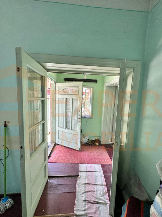 Proprietate 2 corpuri situată in zona Tomis I