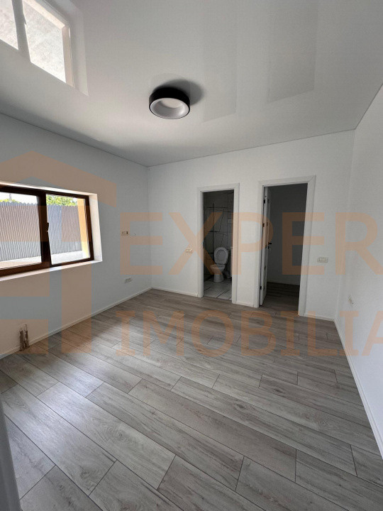 Casa 3 camere situata in zona Palazu Mare