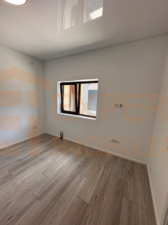 Casa 3 camere situata in zona Palazu Mare