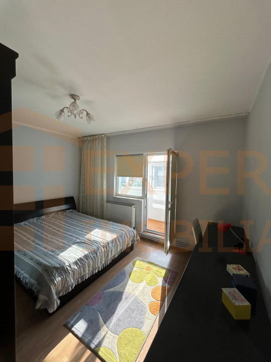 Apartament 3 camere situat în zona Institutul de Marină