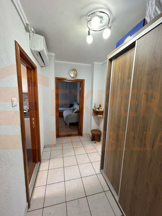 Apartament 3 camere situat în zona Institutul de Marină