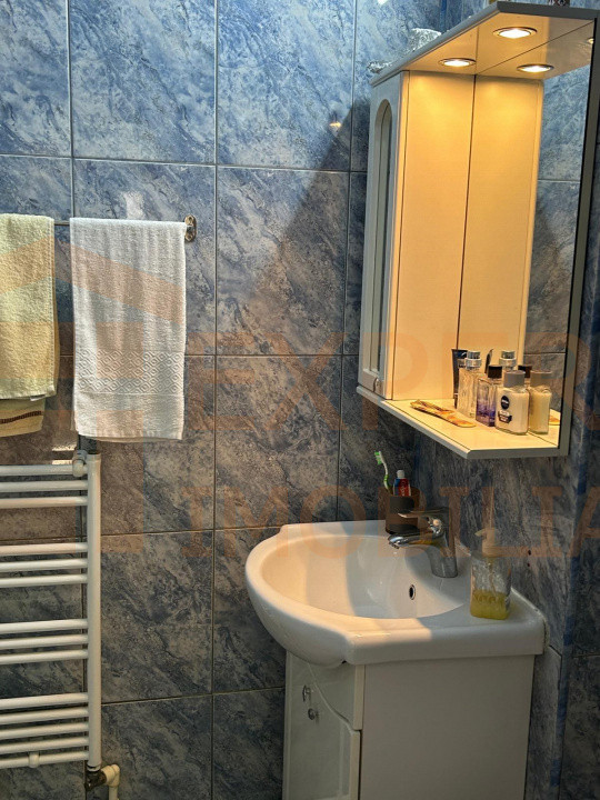 Apartament 3 camere situat în zona Institutul de Marină