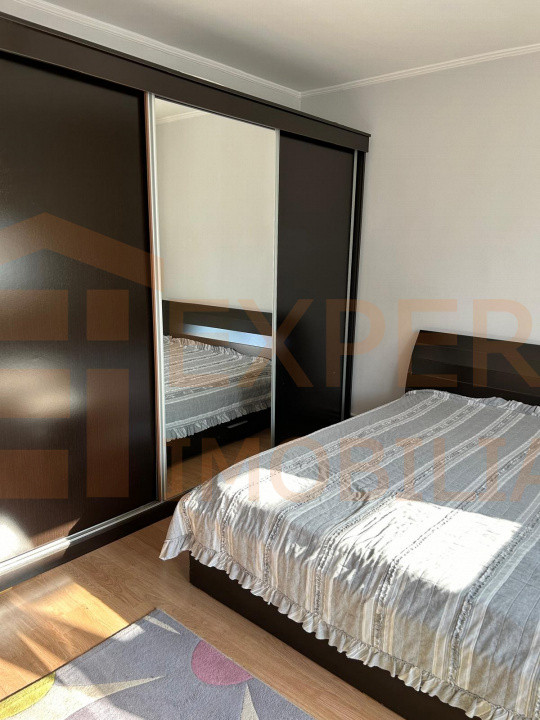 Apartament 3 camere situat în zona Institutul de Marină