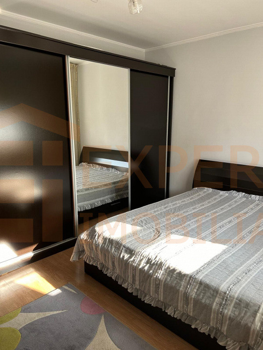 Apartament 3 camere situat în zona Institutul de Marină