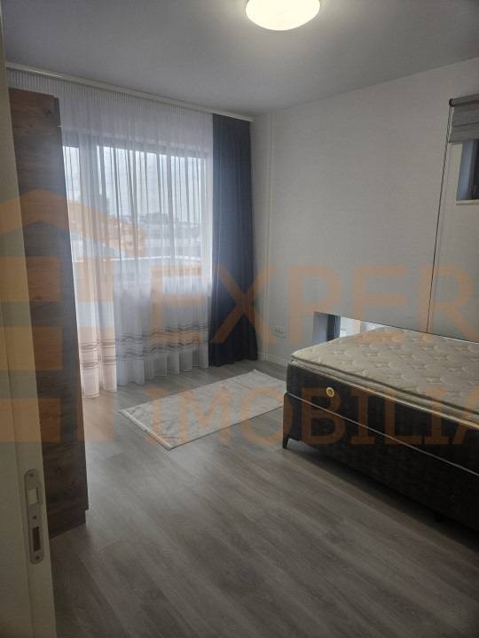 Apartament 3 camere, termen lung, zona Tomis Plus