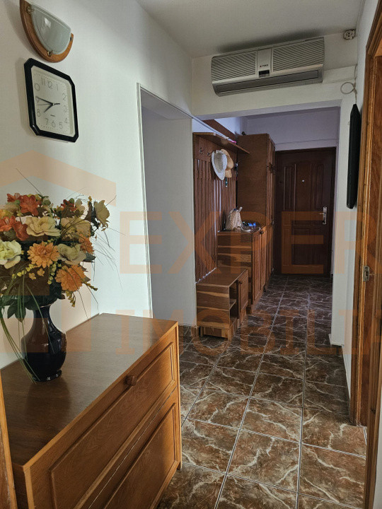 Apartament 4 camere zona Dacia