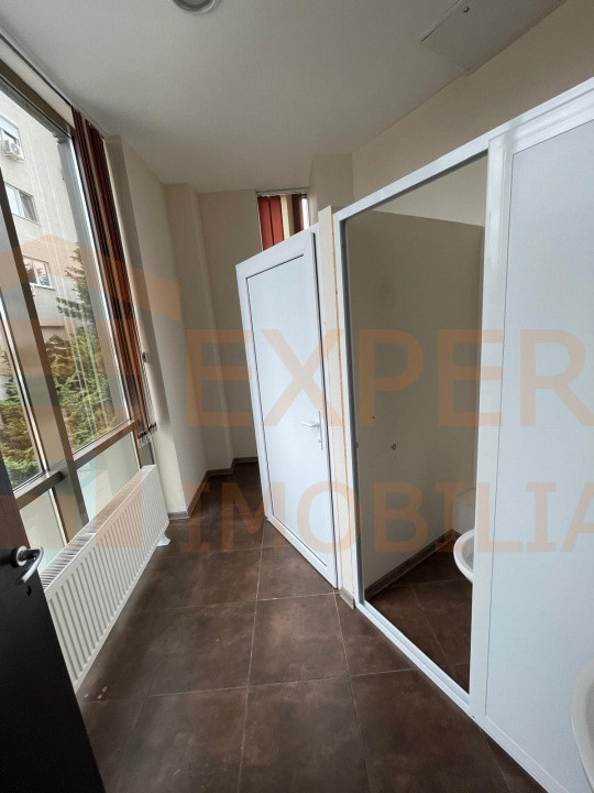 Spatiu comercial , termen lung, zona Faleza Nord