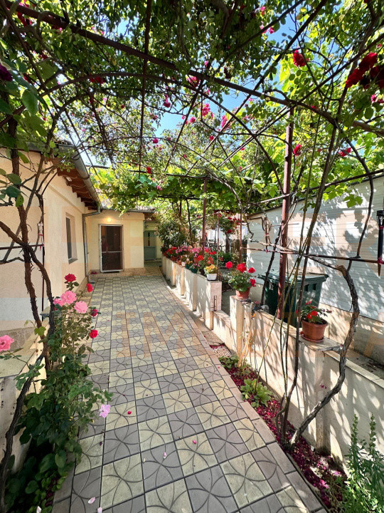 Casă spațioasă în Ovidiu