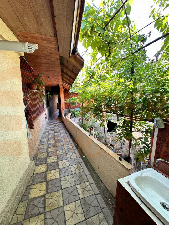 Casă spațioasă în Ovidiu