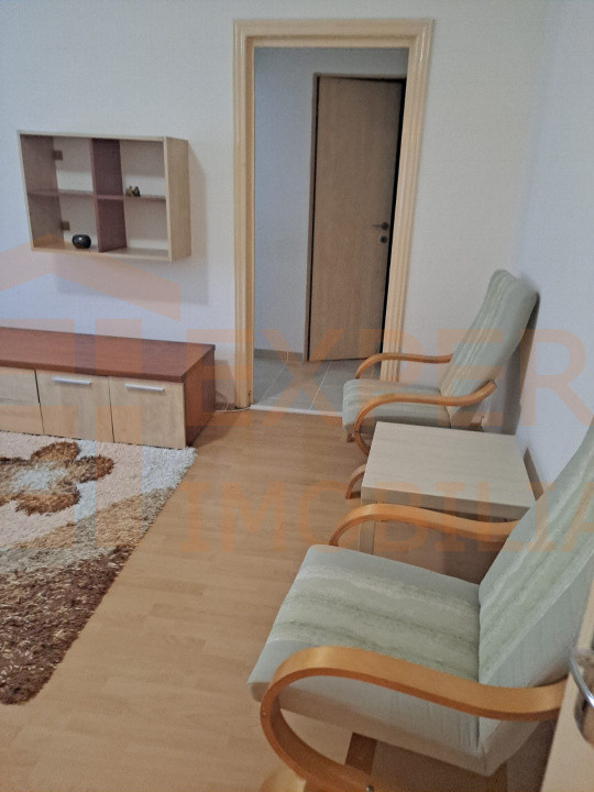 Apartament 2 camere zona Poarta 6 