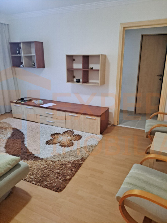 Apartament 2 camere zona Poarta 6 