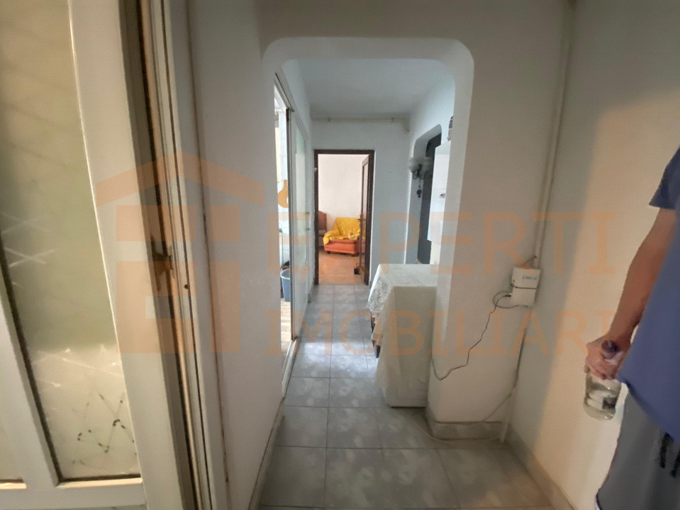 Apartament 3 camere situat în zona Brotăcei