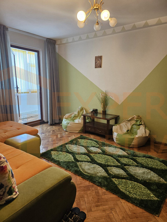 Apartament  camere în zona Centru-Ferdinand