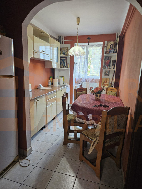 Apartament  camere în zona Centru-Ferdinand