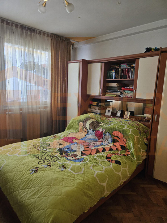 Apartament  camere în zona Centru-Ferdinand