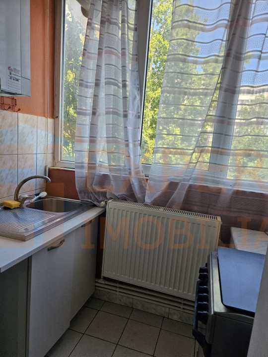 Apartament  camere în zona Centru-Ferdinand
