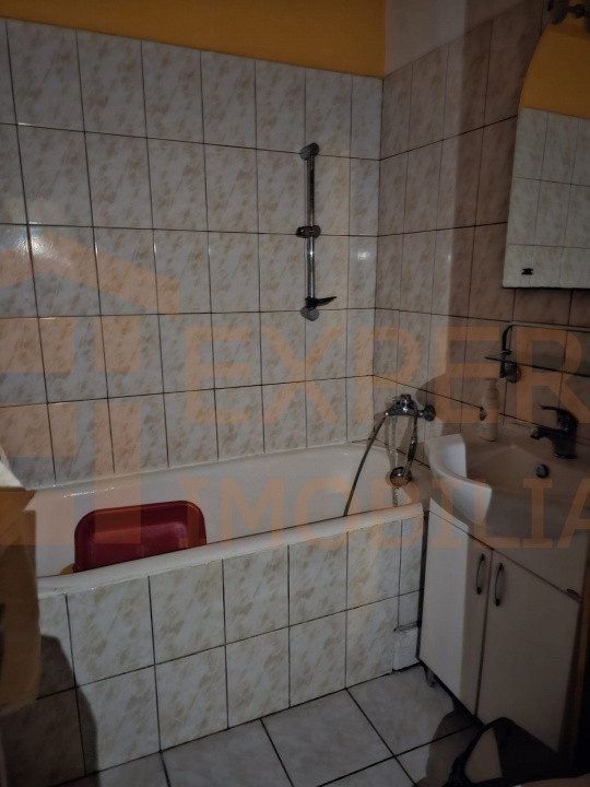 Apartament  camere în zona Centru-Ferdinand