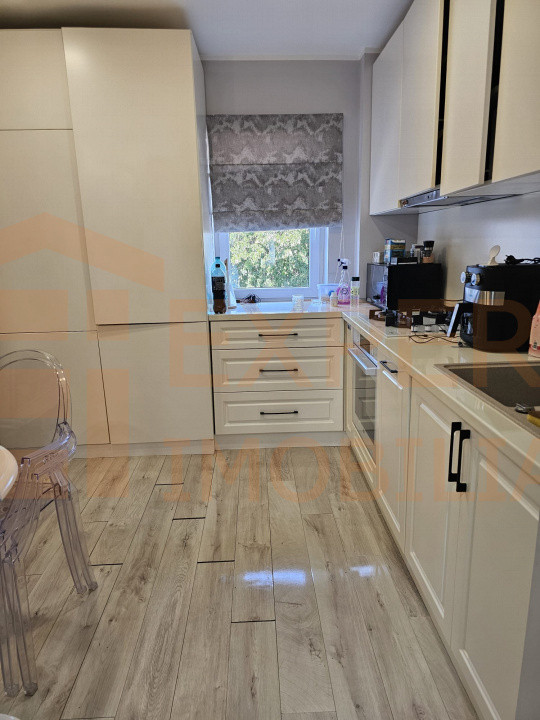 Apartament 4 camere, decomandat zona Inel II
