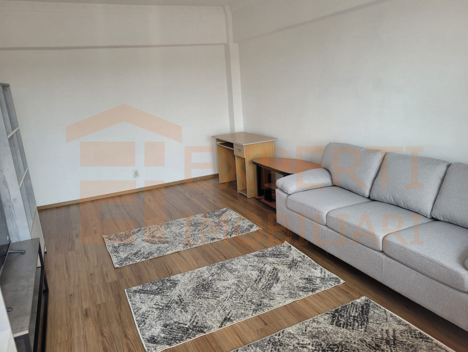 Apartament 2 camere zona Dacia, termen lung