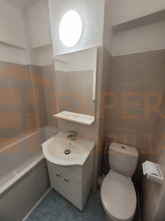 Apartament 2 camere zona Dacia, termen lung