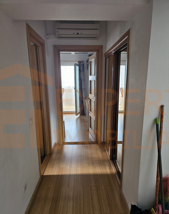 Apartament 4 camere zona Trocadero