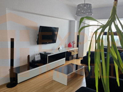 Apartament 4 camere zona Trocadero