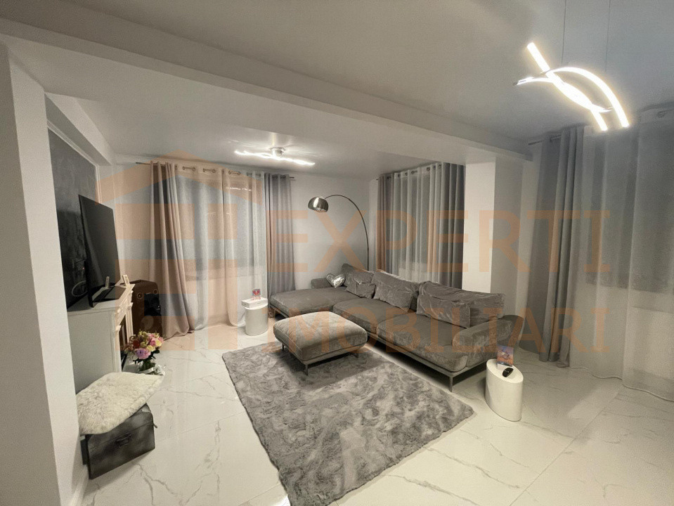 Spațiu, stil și intimitate – într-o locuință care redefinește confortul urban
