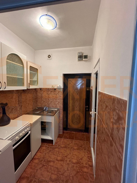 Garsonieră situată în zona Far - Billa