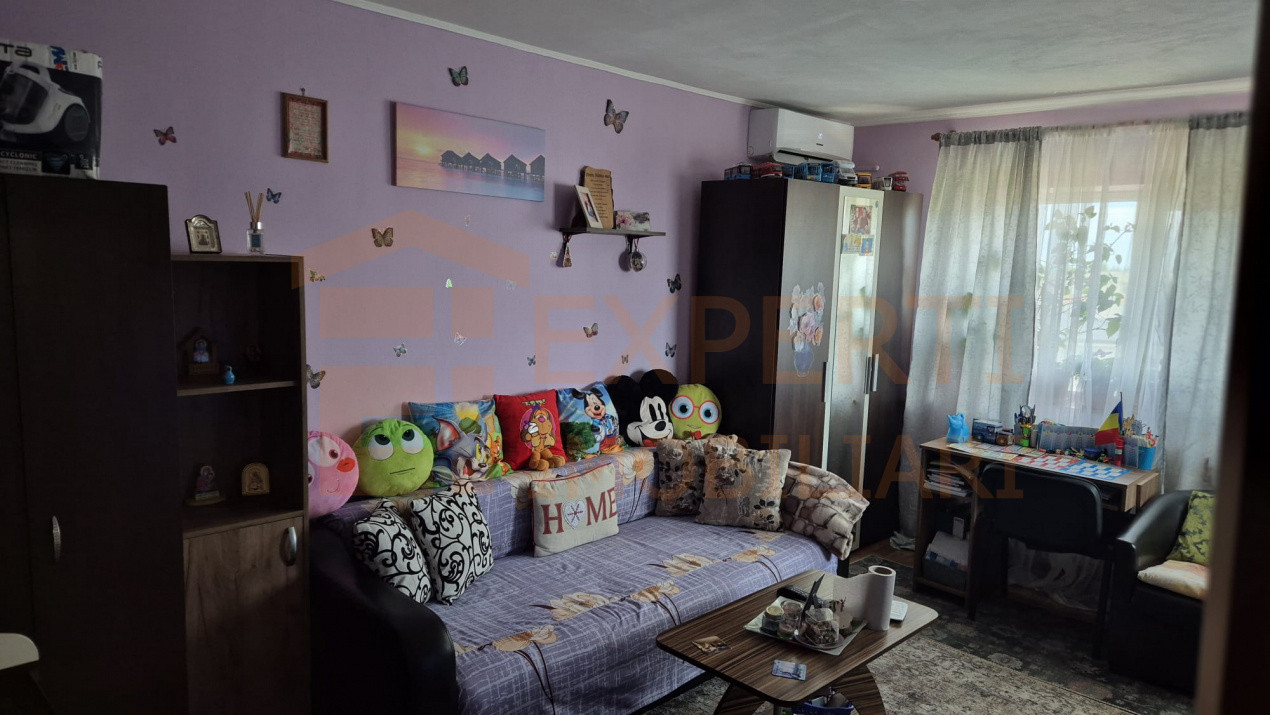 Apartament 2 camere situat în zona Dacia
