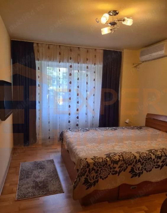 Apartament 3 camere situat in Dacia
