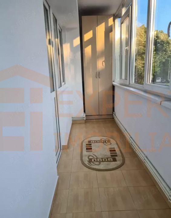 Apartament 3 camere situat in Dacia