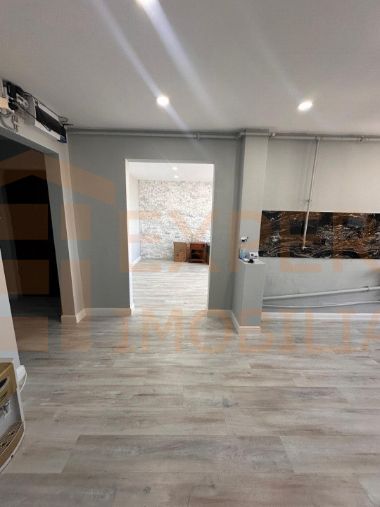Apartament 4 camere zona Casa de Cultură - Cofetăria Silvian