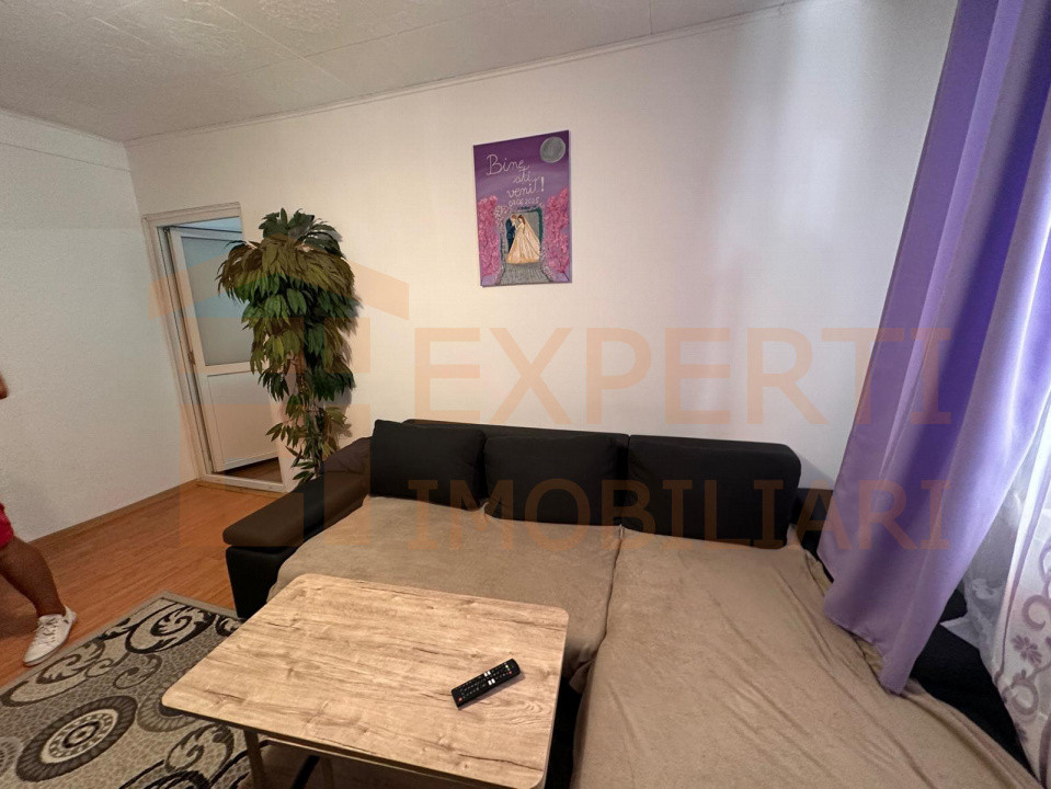 Apartament 2 camere zona Poarta 6
