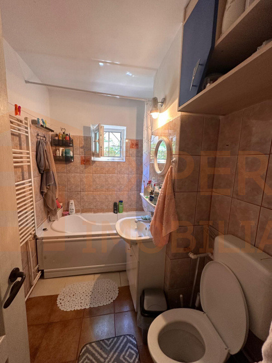 Apartament 2 camere zona Poarta 6