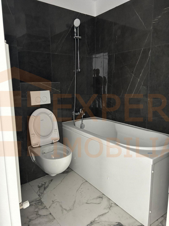 Priveliște dublă, stil de viață unic – 3 camere de lux în Mamaia Nord