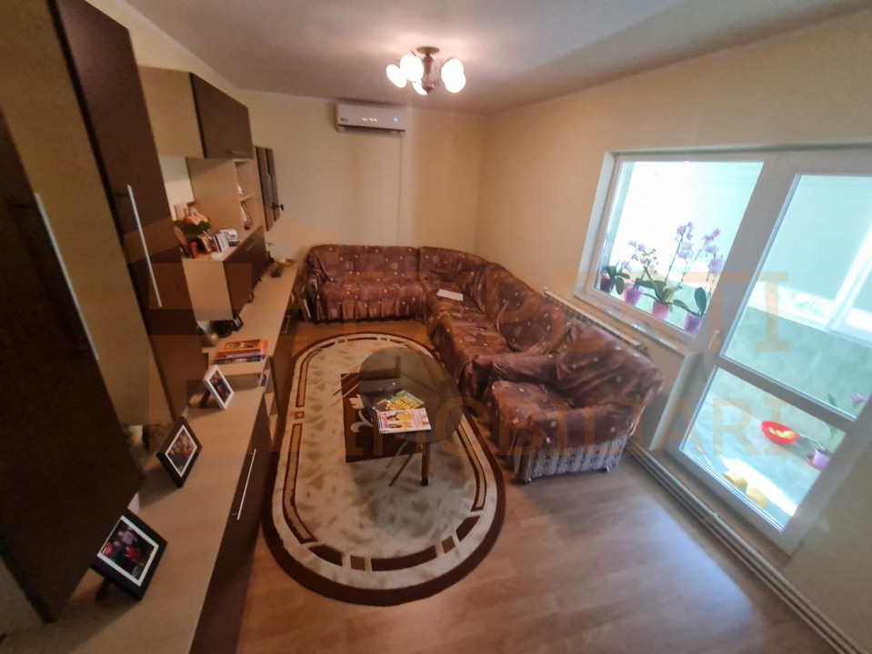 Apartament 4 camere Faleza Nord - Reyna