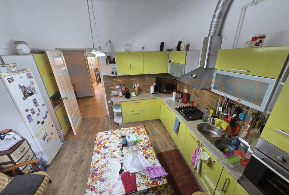 Apartament 3 camere zona Centru - plaja Modern