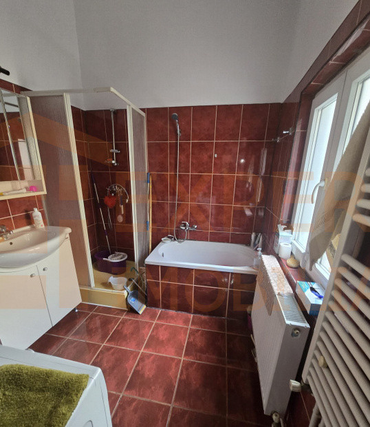 Apartament 3 camere zona Centru - plaja Modern