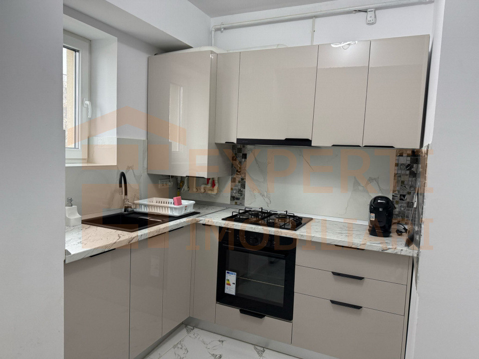 Apartament 4 camere zona Faleza Nord