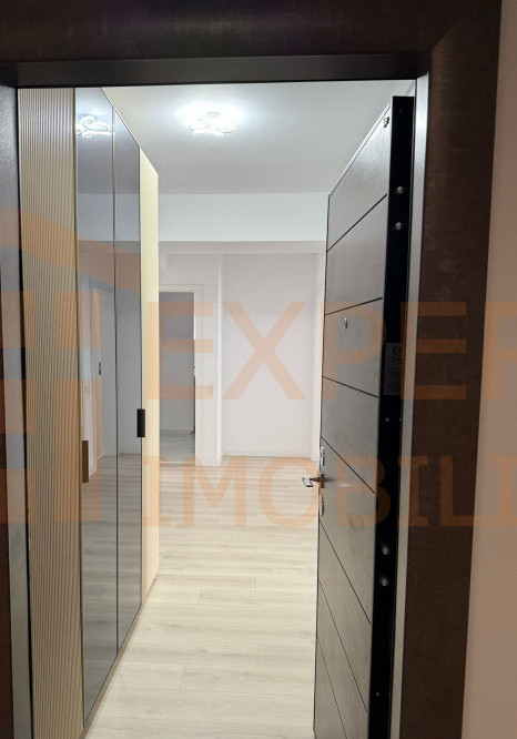 Apartament 4 camere zona Faleza Nord