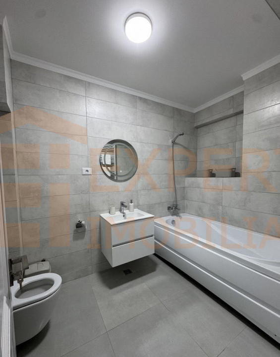 Apartament 3 camere situat in INEL 2-Calipso Residence