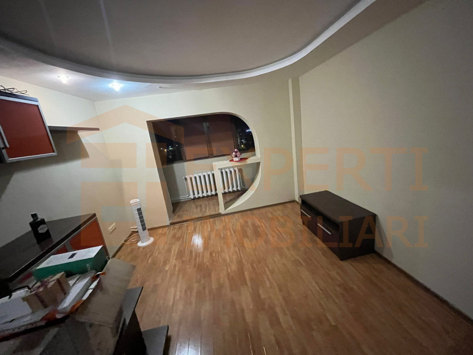 Apartament 3 camere situat în zona Tomis Nord - Badea Cârțan