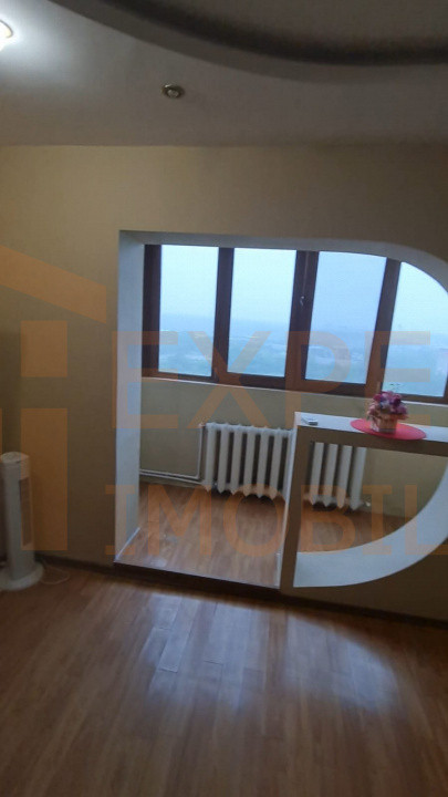 Apartament 3 camere situat în zona Tomis Nord - Badea Cârțan