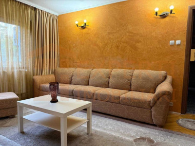Apartament 3 camere zona CET