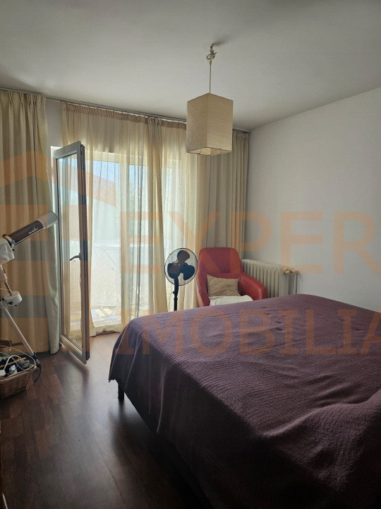 Apartament 4 camere zona Faleza Nord