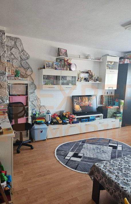 Apartament 2 camere zona KM 4-5