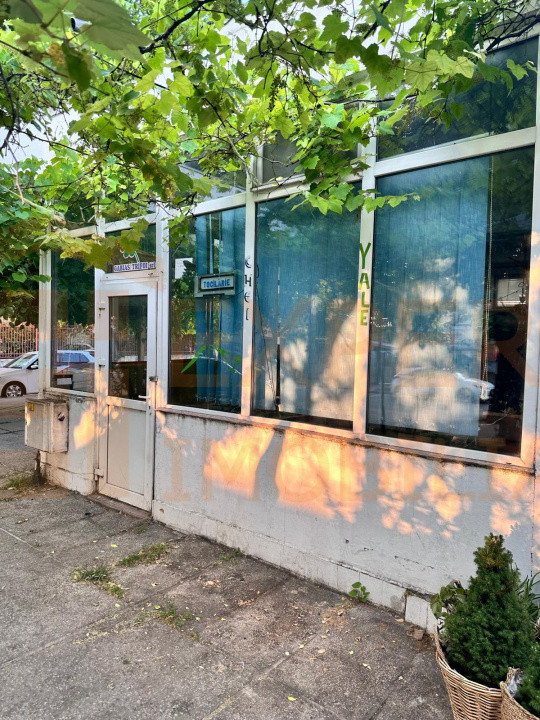 Spatiu comercial situat în zona Tomis I - Flămânda
