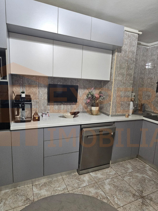 Apartament 3 camere zona Tomis III